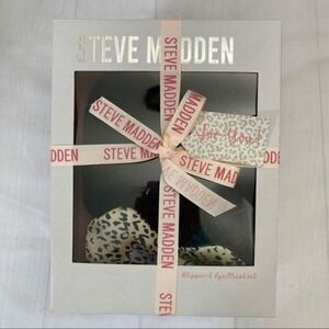 Steve Madden Eye mask and Slipper gift set